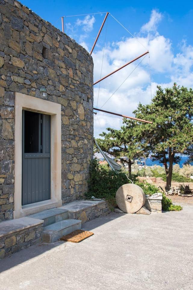 Authentic Cretan Stone Windmill Villa Sitía Exterior foto