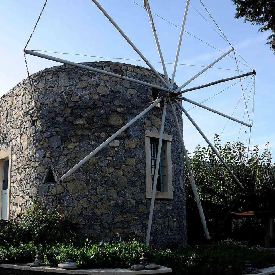 Authentic Cretan Stone Windmill Villa Sitía Exterior foto